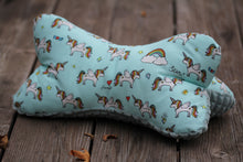 Laden Sie das Bild in den Galerie-Viewer, Leseknochen Einhorn weich