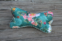 Laden Sie das Bild in den Galerie-Viewer, Leseknochen Blumen