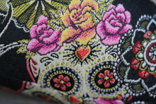 Laden Sie das Bild in den Galerie-Viewer, Leseknochen Santa Muerte