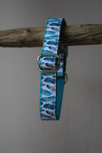 Laden Sie das Bild in den Galerie-Viewer, Hundehalsband Federn