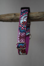Laden Sie das Bild in den Galerie-Viewer, Hundehalsband Paisley