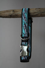 Laden Sie das Bild in den Galerie-Viewer, Hundehalsband Feathers türkis